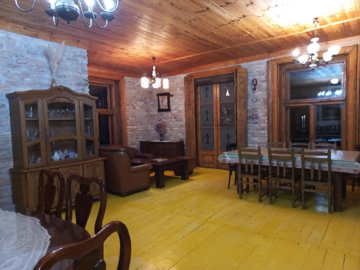 Lodging Vidmar سرمسكي كارلوفيتش المظهر الخارجي الصورة