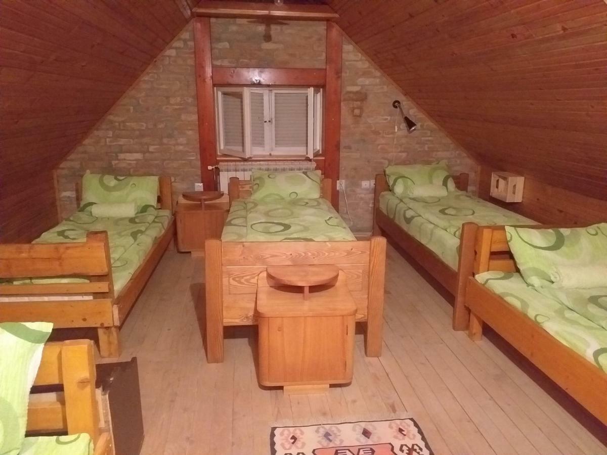 Lodging Vidmar سرمسكي كارلوفيتش المظهر الخارجي الصورة